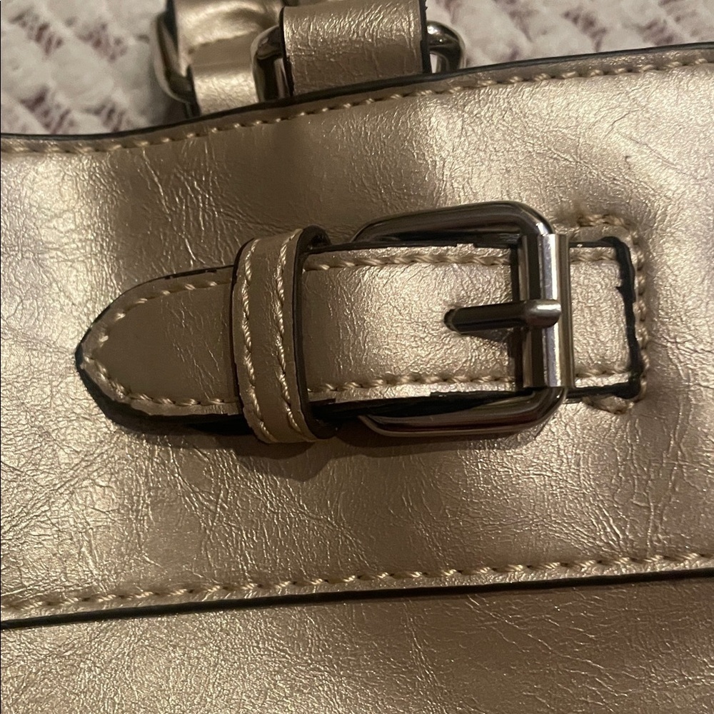 Franco Sarto Gold Handbag/Purse - Picture 3 of 15
